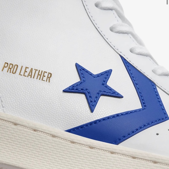 Converse Pro Leather “Peace Love Basketball”
High Top - Picture 2 of 9